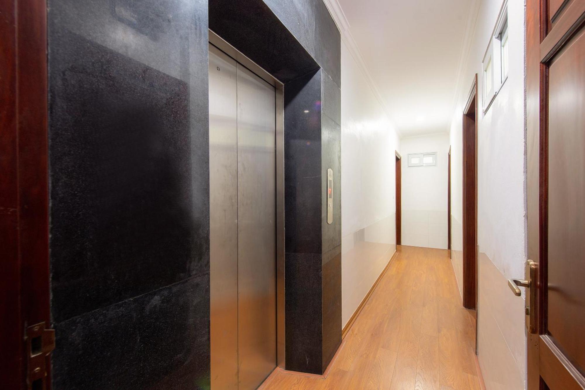 Super Oyo Capital O 387 Bach Duong Hotel Hanoi Bagian luar foto