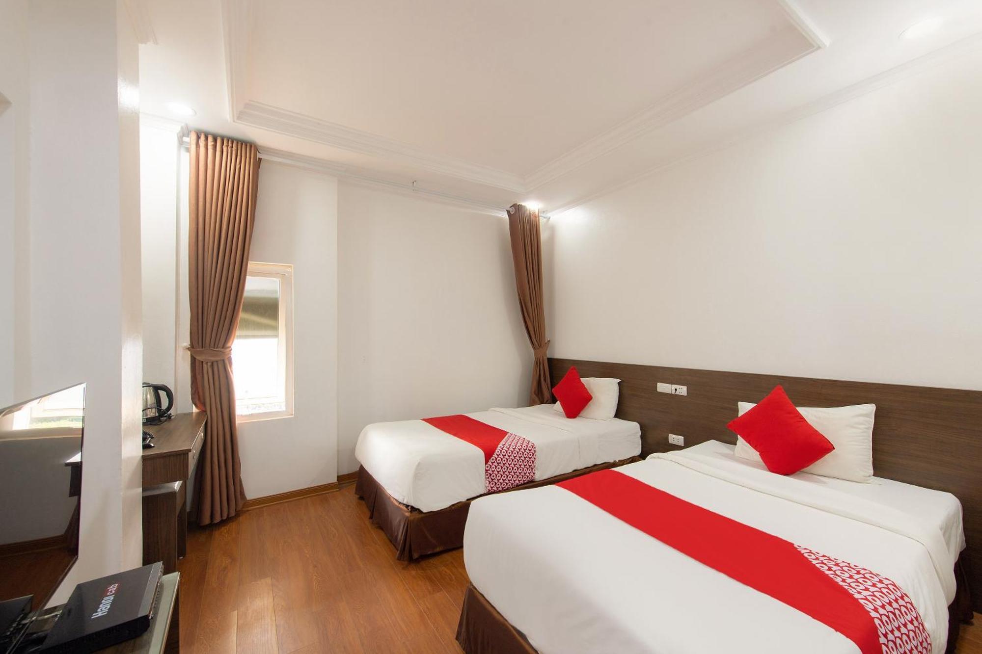 Super Oyo Capital O 387 Bach Duong Hotel Hanoi Bagian luar foto
